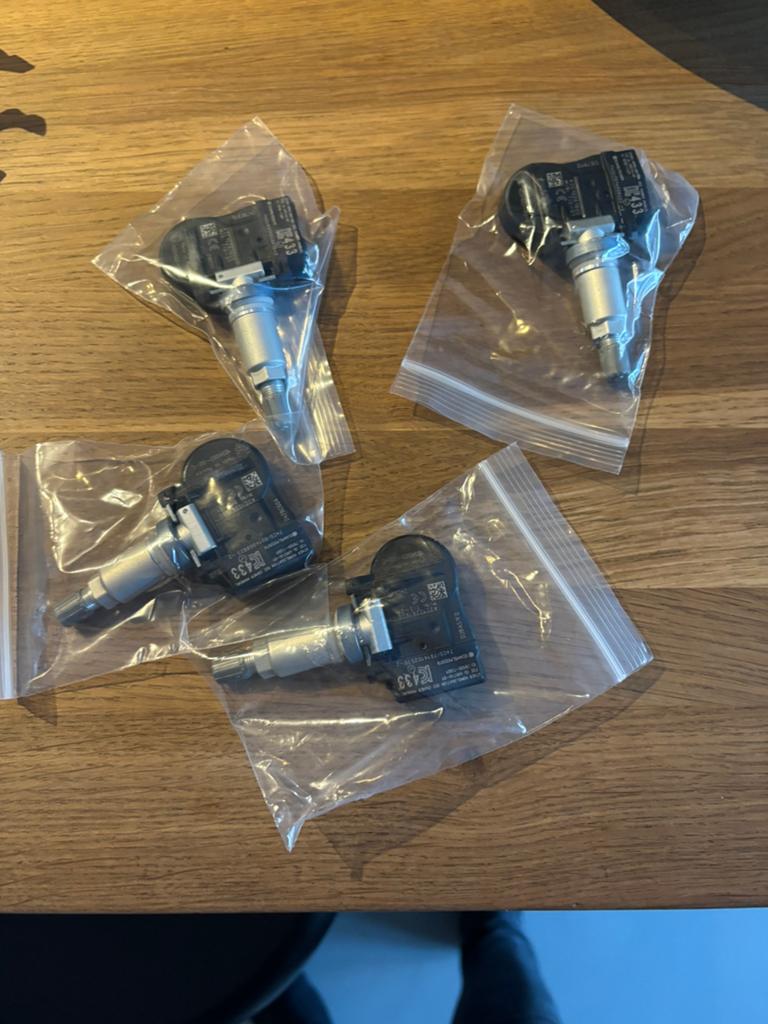 Nieuw! Tesla 3 S Y X TPMS sensoren OEM Kwaliteit, Ophalen of Verzenden