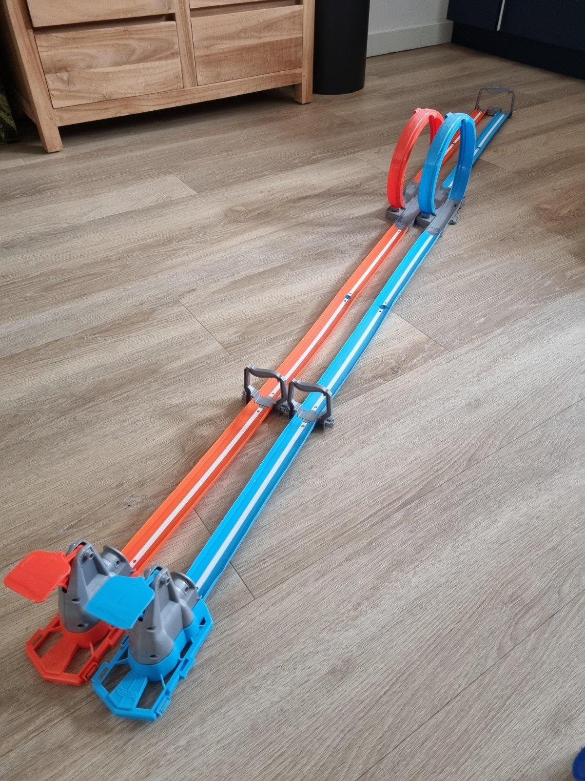 Hotwheels dubbele looping afschiet baan opklapbaar, Kinderen en Baby's, Speelgoed | Racebanen, Ophalen, Hot Wheels, Racebaan, Gebruikt