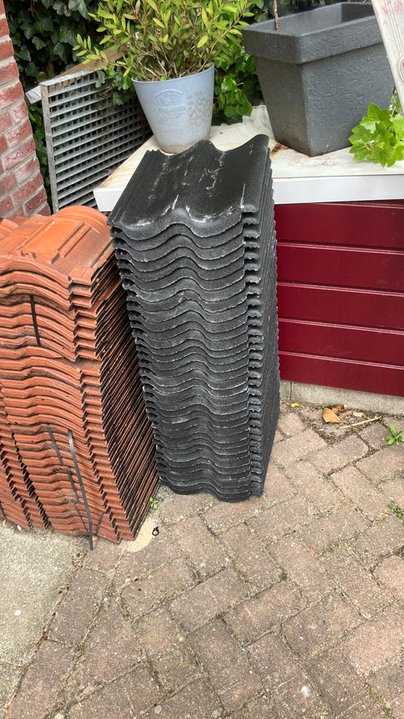 Nieuwe Sneldekker betonpannen zwart, Doe-het-zelf en Verbouw, Dakpannen en Dakbedekking, Steen of Klei, Zwart, Nieuw, Ophalen of Verzenden