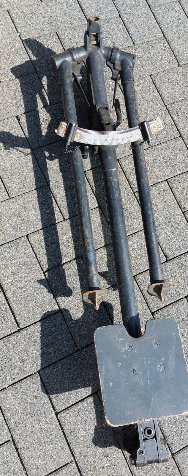 Affuit tripod voor MG ombouw convertie, Ophalen, Nederland