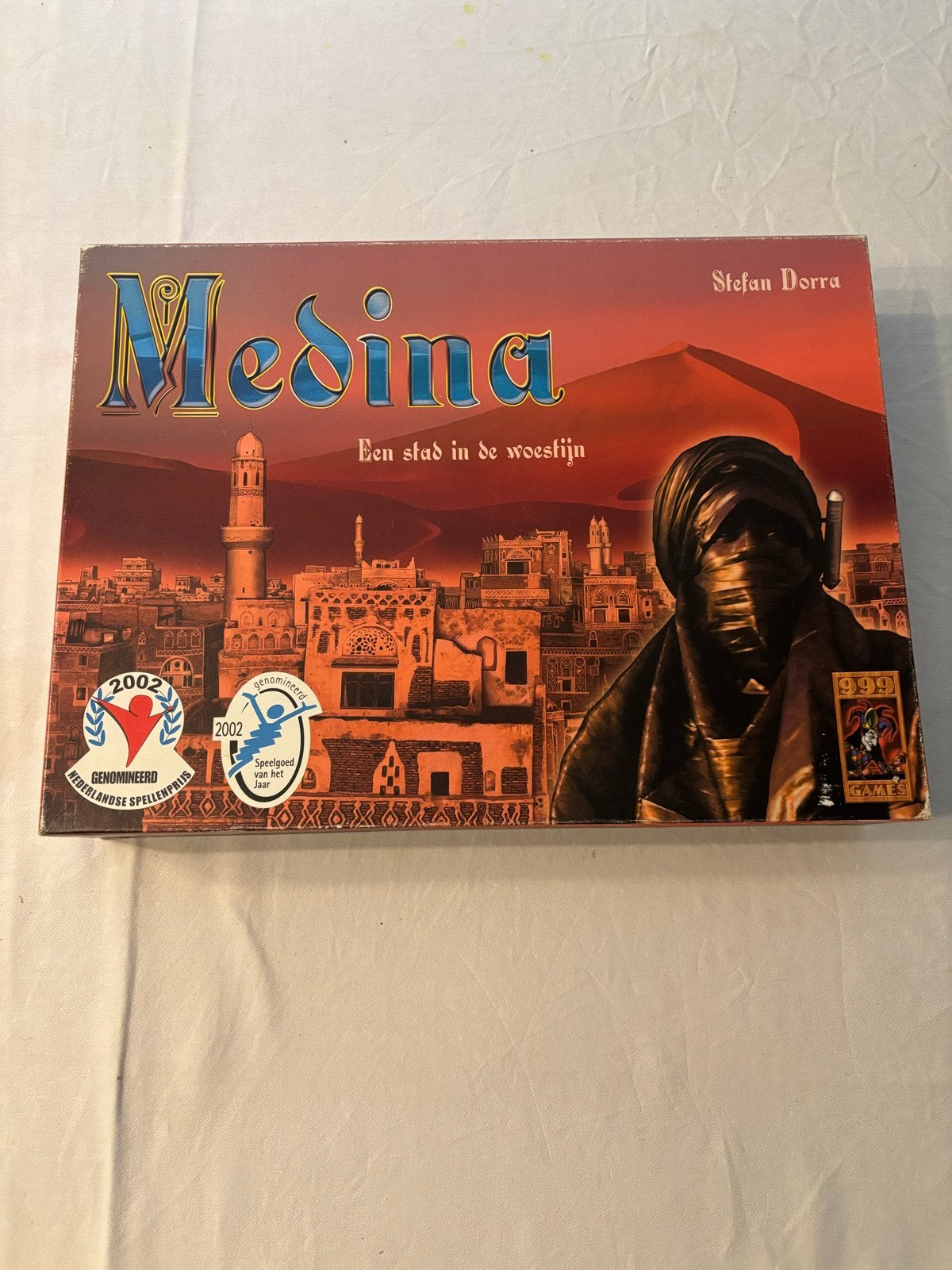 Medina Een stad in de woestijn spel bordspel 999 games!, Drie of vier spelers, Ophalen of Verzenden, Zo goed als nieuw