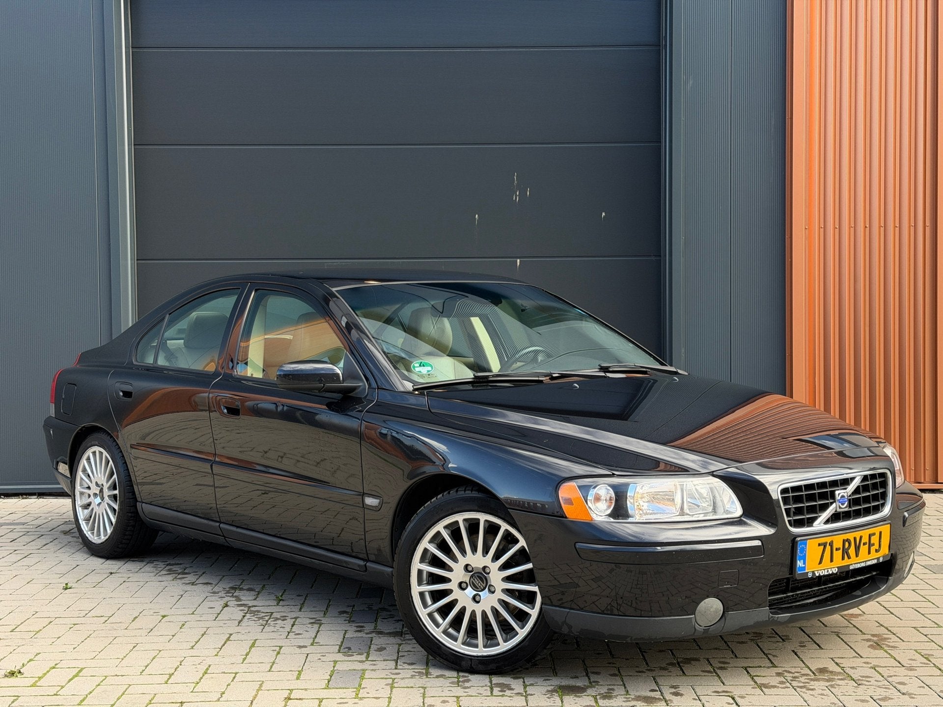 Volvo S60 2.0T Kinetic|Dealer Onderhouden|Netjes!|CarPlay|Cl, Auto's, Voorwielaandrijving, Dealer onderhouden, Gebruikt, 1984 cc