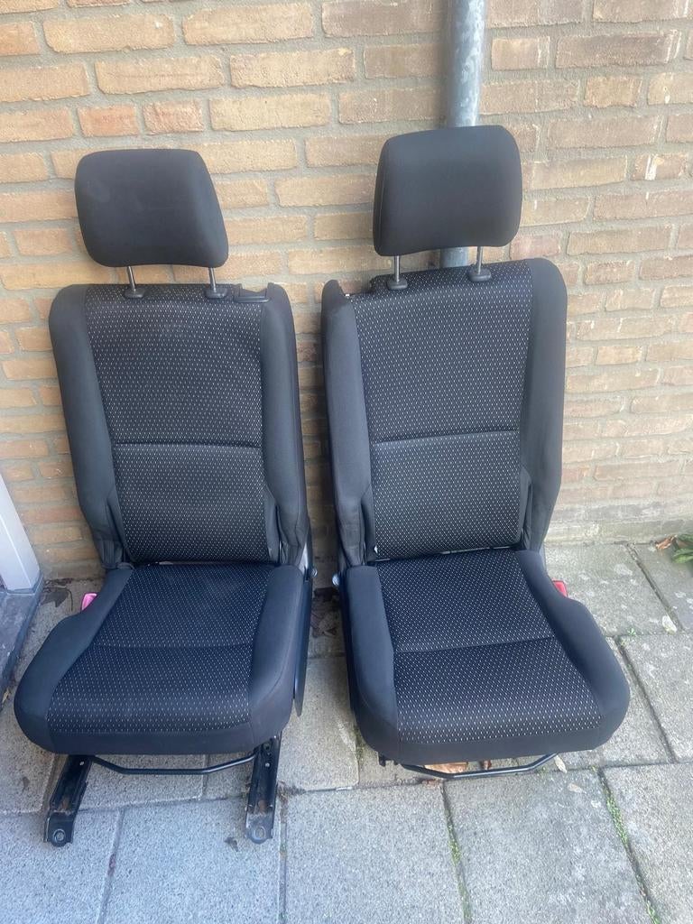 3 Autostoelen Toyota Corolla Verso 2007, Auto-onderdelen, Interieur en Bekleding, Ophalen of Verzenden, Toyota