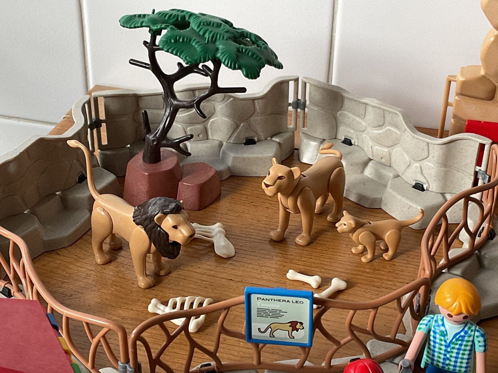Foto 6 van PLAYMOBIL UITGEBREIDE GROTE DIERENTUIN 🐆 🦏 SUPER LEUK !!