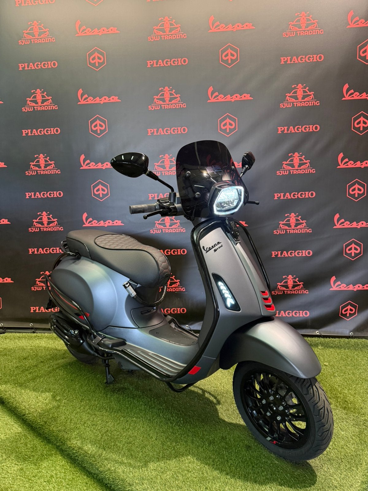 Vespa Sprint 2020 Snor/Brom! Mat Grijs / RS Zadel / Garantie, Ophalen of Verzenden, Benzine