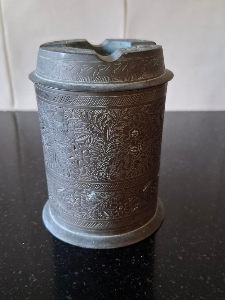 Antieke sigarettenbak / asbak met gedetailleerd reliëf, Ophalen of Verzenden