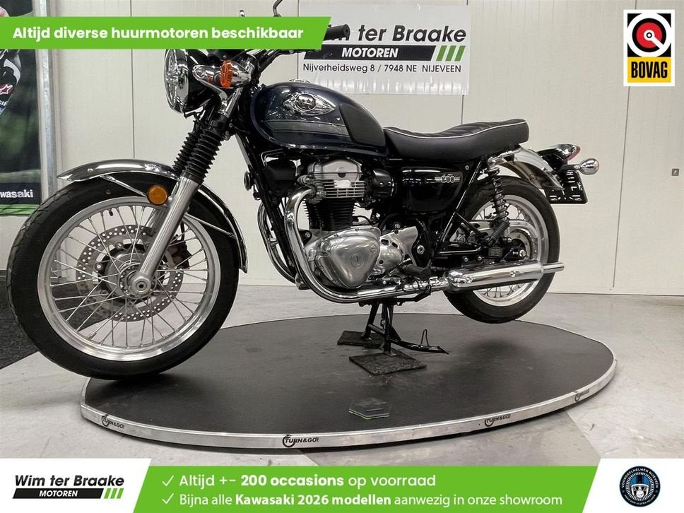 KAWASAKI W800 (bj 2023), 2 cilinders, Kawasaki, Bedrijf, Onbekend