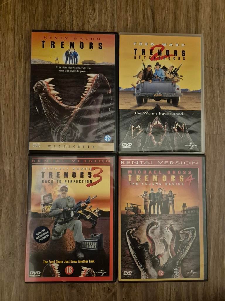Tremors collection 4x, Cd's en Dvd's, Dvd's | Horror, Vanaf 16 jaar, Ophalen of Verzenden, Gebruikt, Monsters