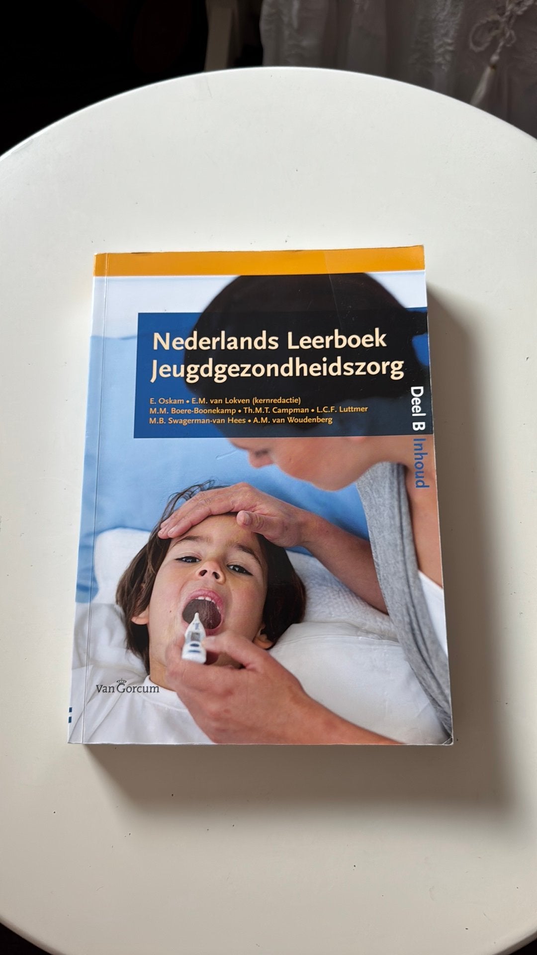 Esther Oskam - Deel B, Ophalen of Verzenden, Zo goed als nieuw, Esther Oskam