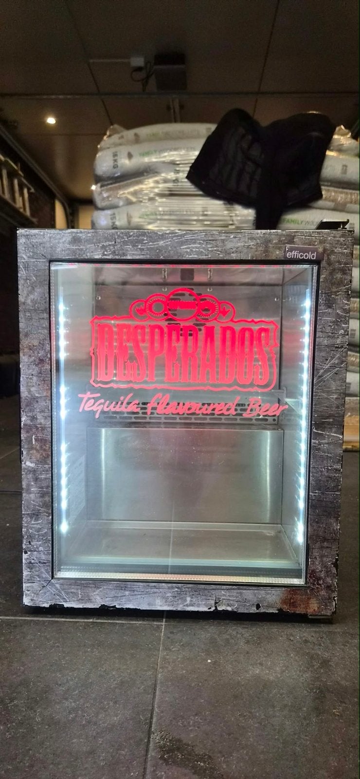 Desperados Koelkast LED verlichting, Ophalen, Minder dan 75 liter, Zonder vriesvak, Gebruikt