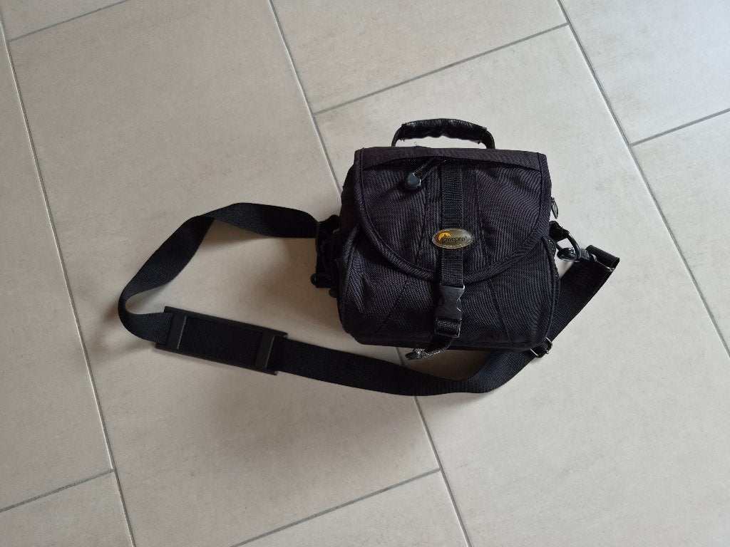 Lowepro fototas, Gevoerd, Ophalen of Verzenden, Zwart, Schoudertas