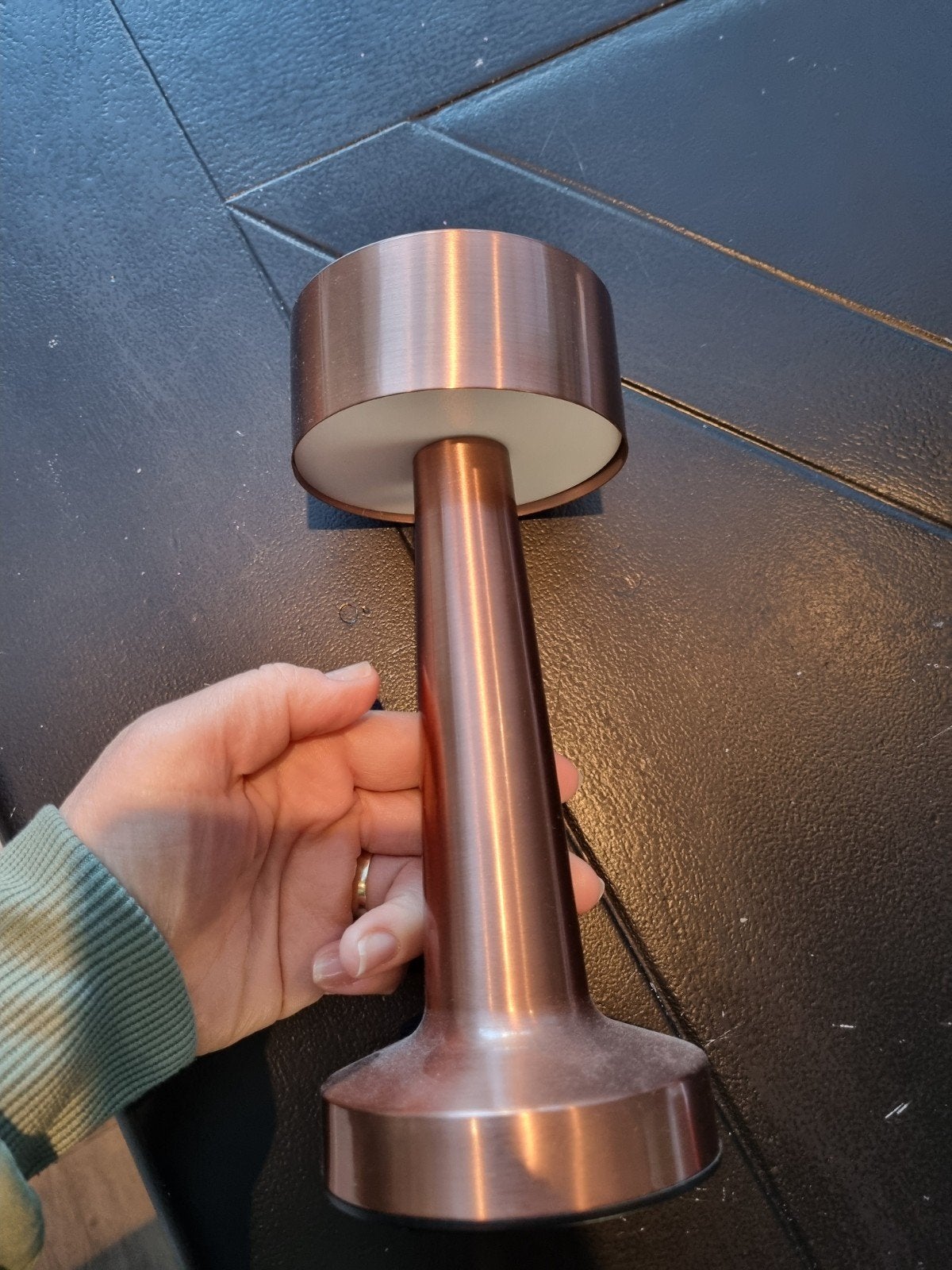 Koperkleurige draadloze tafellamp met USB-C oplaadpoort, Huis en Inrichting, Ophalen of Verzenden, Draadloos, Overige kleuren