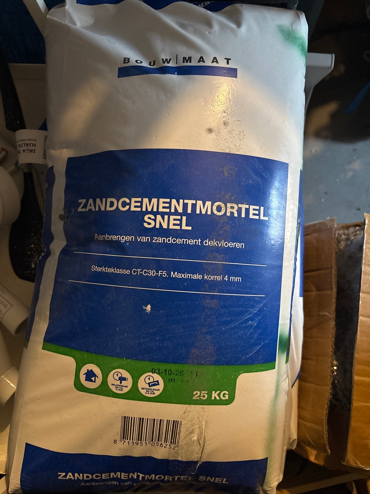 5 zakken Bouwmaat zandcementmortel 25kg, Ophalen, Nieuw