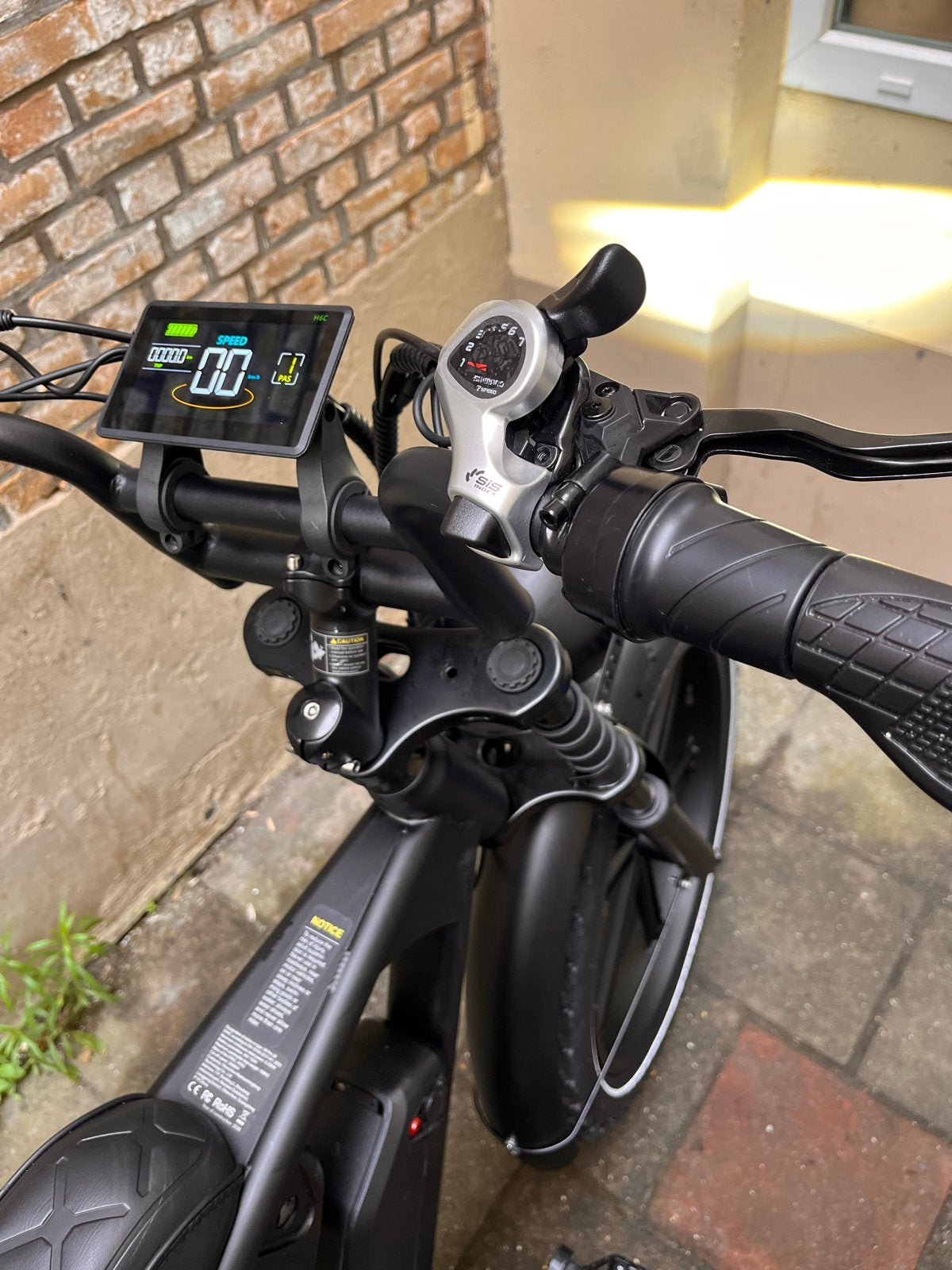 V8 Pro Fatbike twee accu 24 inch - Zo goed als nieuw, Zo goed als nieuw, 51 tot 55 cm, 50 km per accu of meer, Ophalen