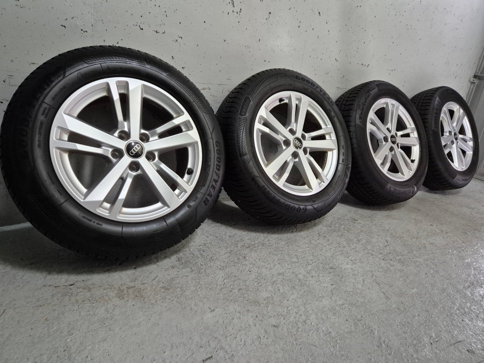 5x112 / 17inch ORGINEEL AUDI Q3 WINTER / ALL SEASON BANDEN, Ophalen, 215 mm, Banden en Velgen, 17 inch