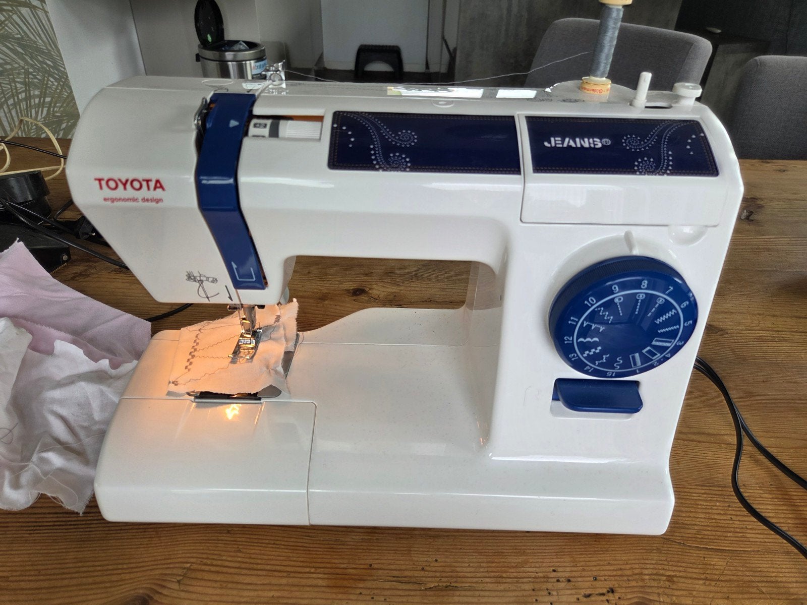 Toyota Jeans Z.G.A.N. naaimachine, compleet en werkend, Ophalen of Verzenden