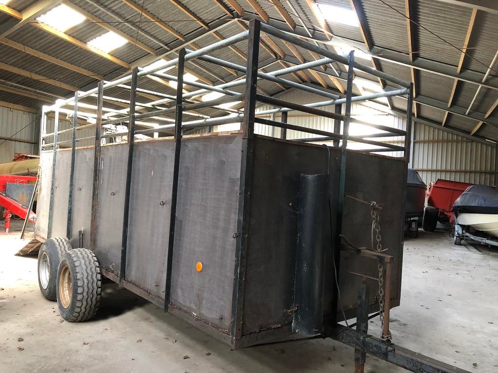 Te Koop 2 solide veewagen, Ophalen of Verzenden, Veehouderij, Transport