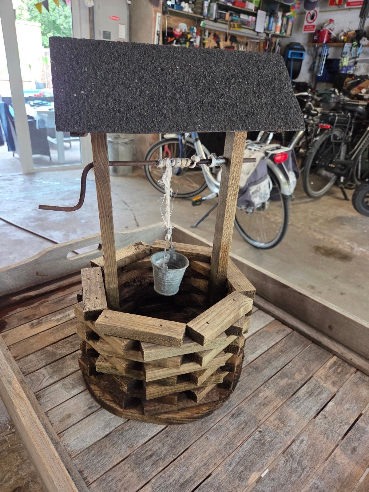 Decoratieve waterput bloembakje van hout, Tuin en Terras, Gebruikt, Minder dan 60 cm, Rond, Ophalen of Verzenden