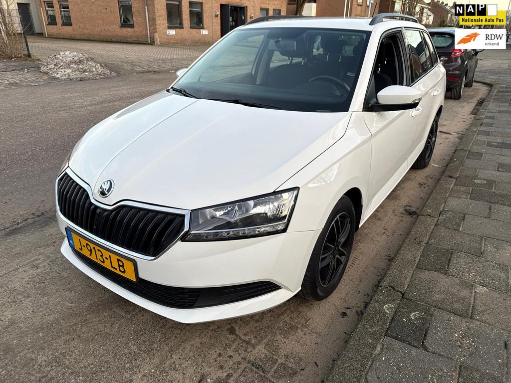 Skoda Fabia Combi 1.0 TSI Active, Auto's, Skoda, Bedrijf, Te koop, Fabia, ABS, Airbags, Airconditioning, Bluetooth, Boordcomputer