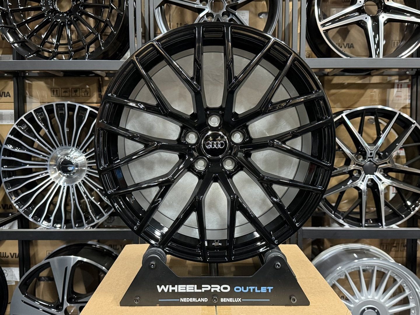 19 inch Audi RS R8 look velgen A3 S3 RS3 A4 Q3 Q5Volkswagen