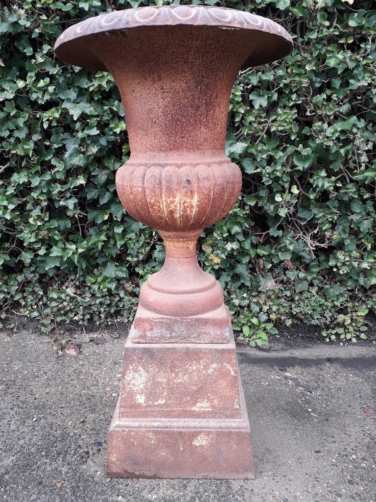 Gietijzeren Louvrevaas / Versaillevaas 111 cm hoog, Ophalen, Gebruikt