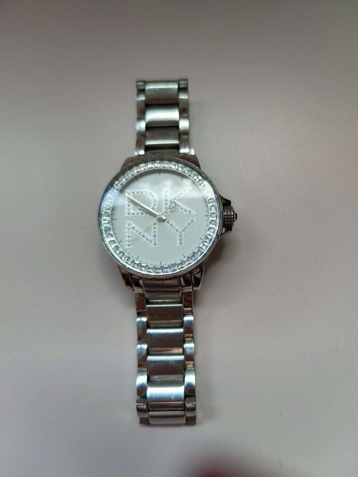 DKNY Dameshorloge met strass., Sieraden, Tassen en Uiterlijk, Horloges | Dames, Staal, Gebruikt, Staal, DKNY
