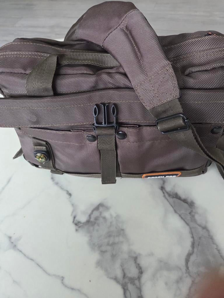 The Naneu Pro Military Ops Sierra Small SLR/Laptop Bag Revie, Ophalen of Verzenden, Zwart, Rugtas