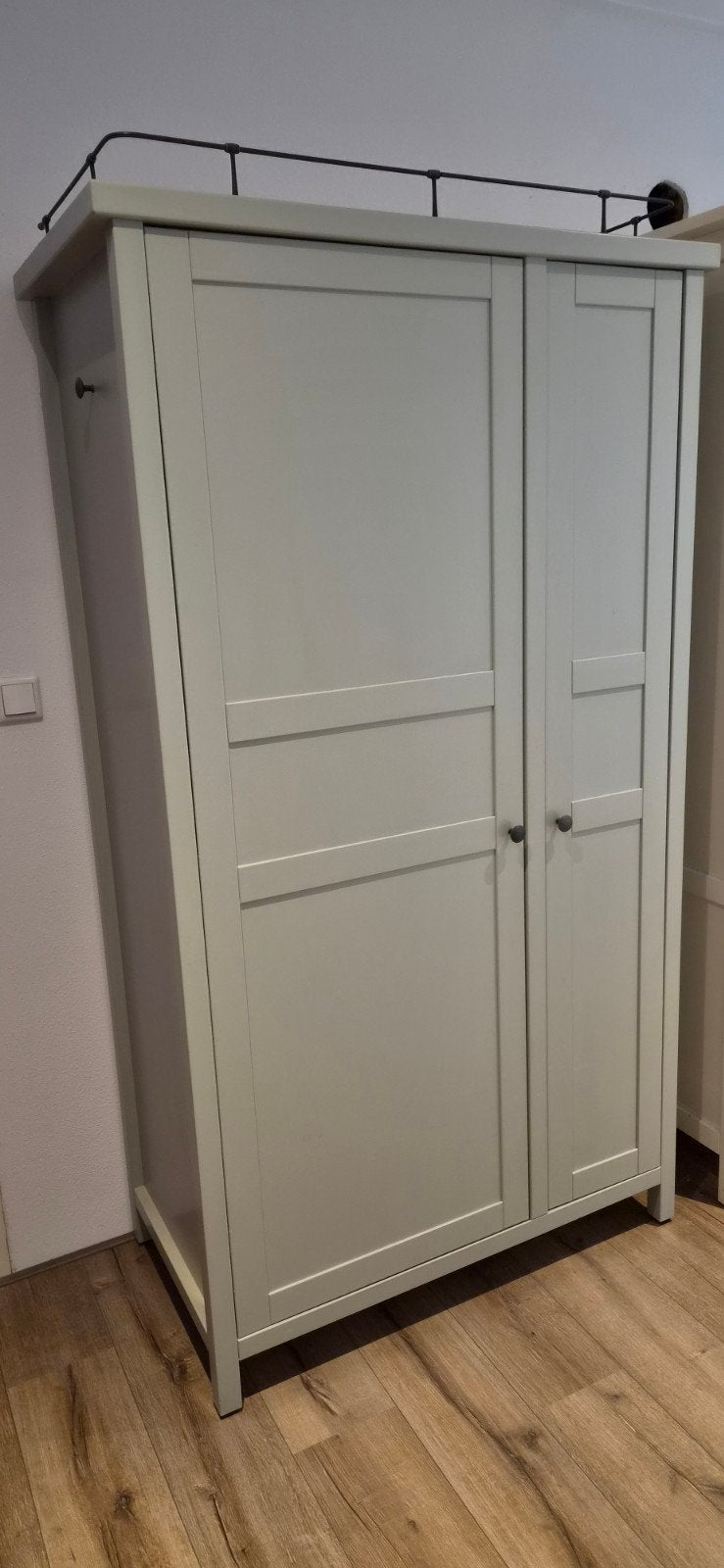 IKEA Hemnes kledingkast, geverfd met Painting the Past, Ophalen, Met deur(en), Gebruikt, 100 tot 150 cm