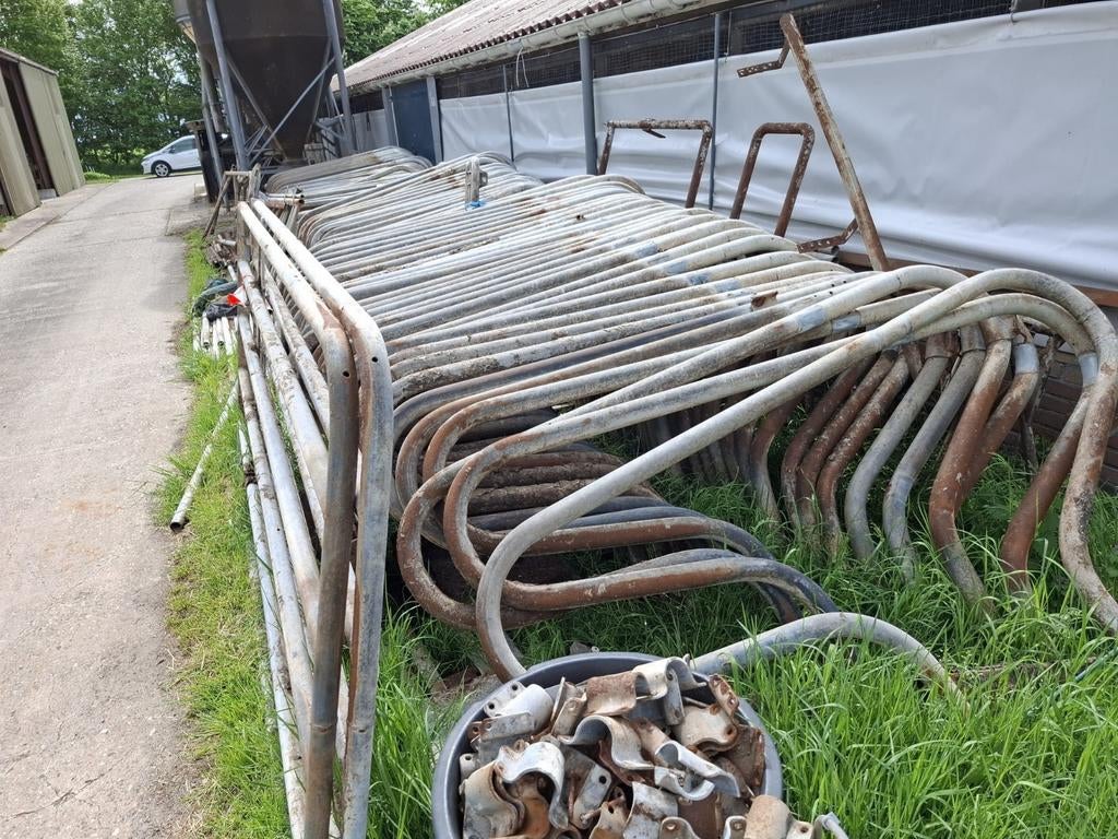 Paddestoel of R boxscheidingen voor ligboxstal., Dieren en Toebehoren, Stalling