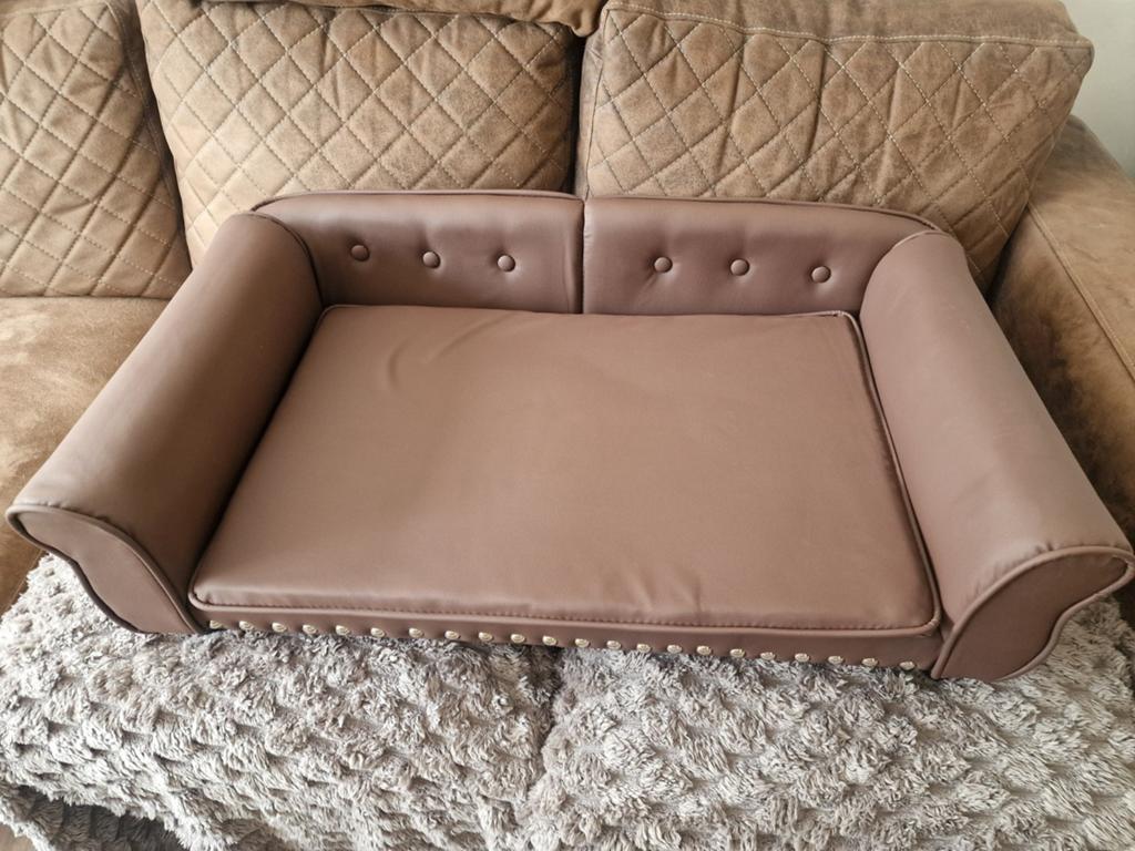 Nieuwe hondenbank maat 95x55x30 kleur bruin., Ophalen, Nieuw