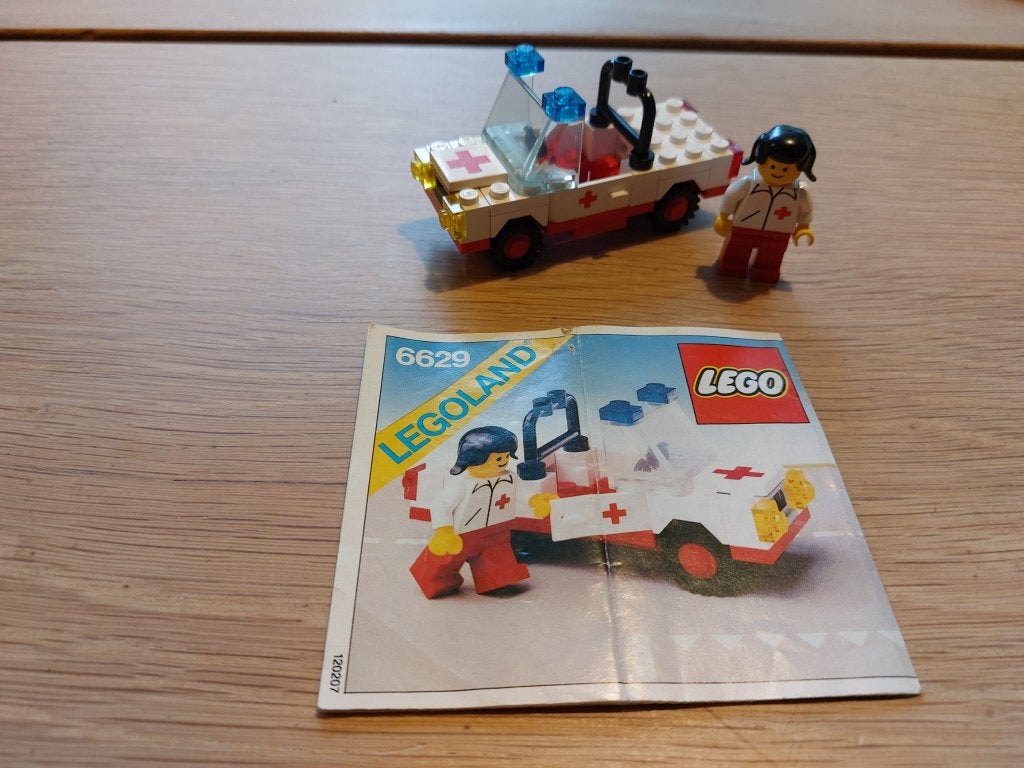 Lego Legoland ambulance 6629, Gebruikt, Lego, Ophalen of Verzenden, Compleet
