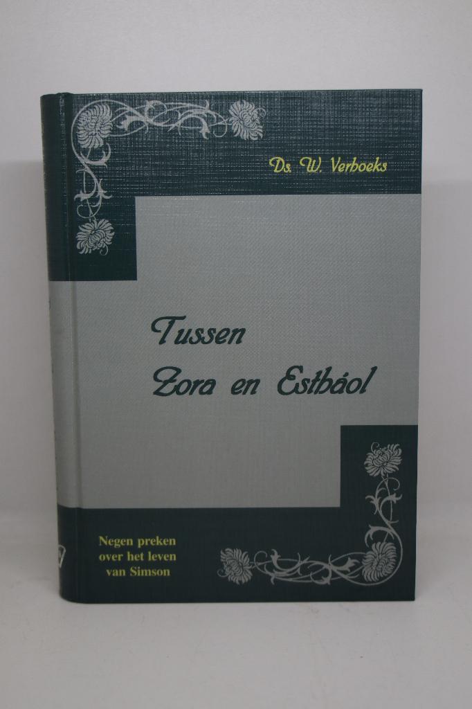 Tussen Zora en Esthaol - W. Verhoeks, Ophalen of Verzenden, Gelezen
