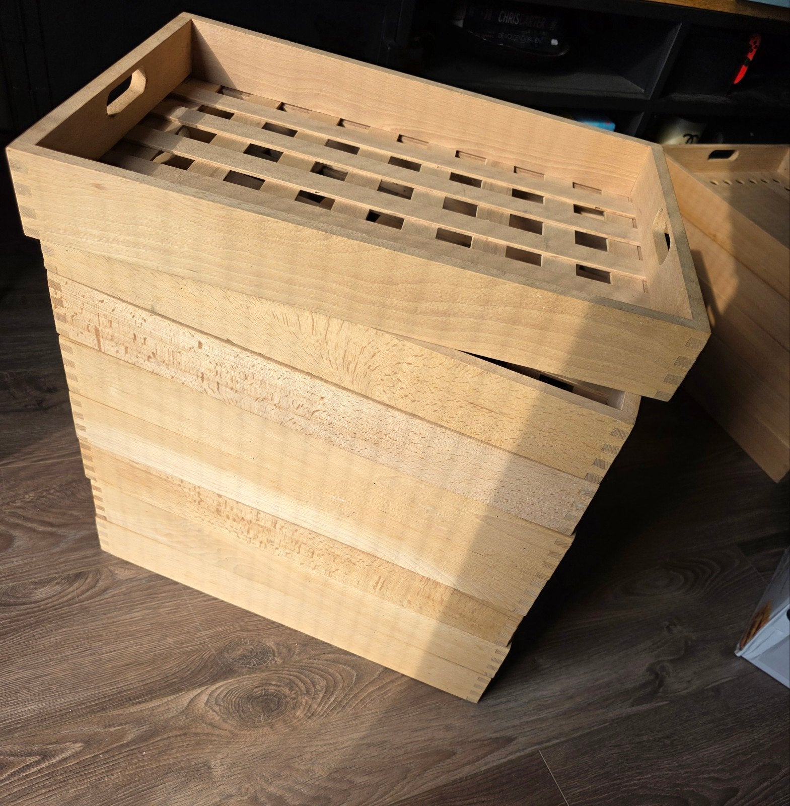 8 nieuwe houten dienbladen met rasterbodem– 35 x 50 x 6,5 cm, Ophalen, Nieuw, Met handvatten, Rechthoekig