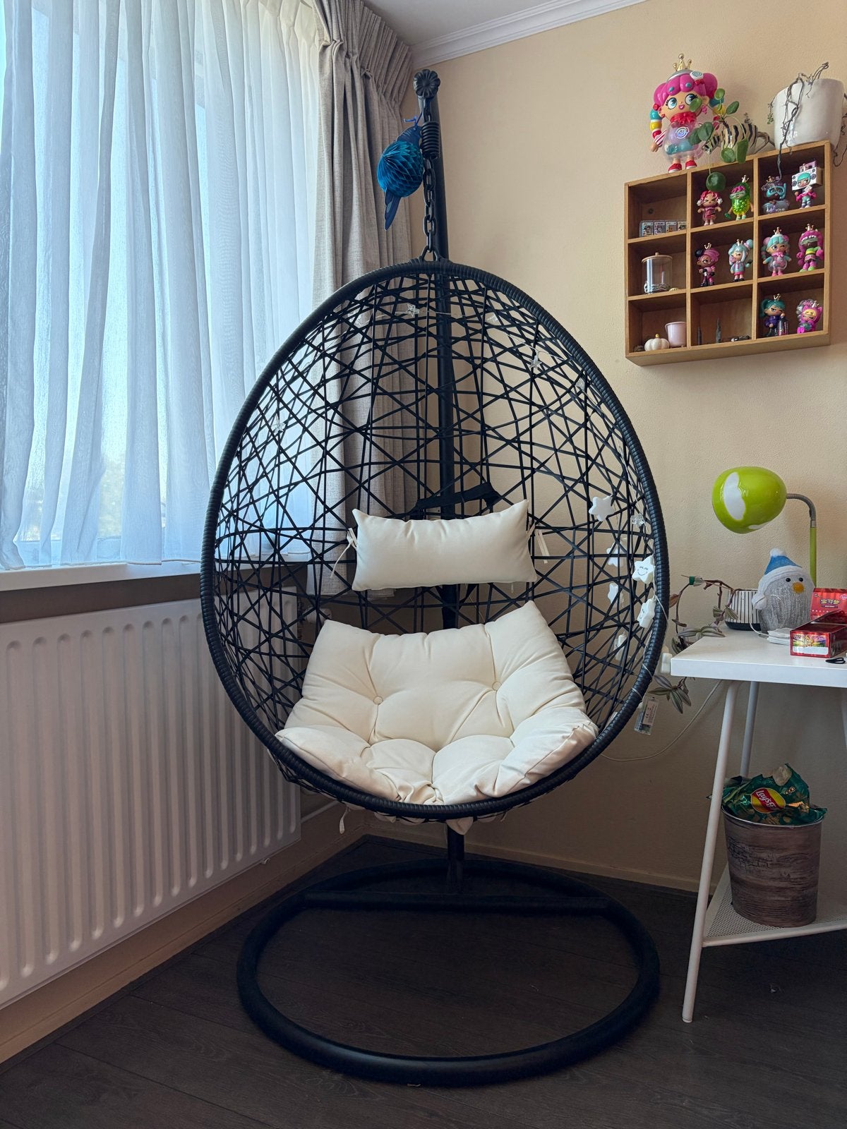 Comfortabele Hangstoel Ei Swing met Standaard, Ophalen, Gebruikt, Zwart, Metaal