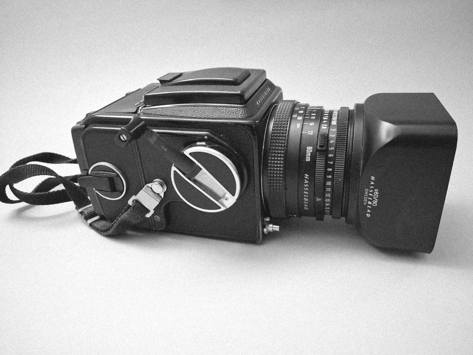 Hasselblad 500C/M met A12 cassette, en 2.8/80mm objectief pl, Audio, Tv en Foto, Fotocamera's Analoog, Ophalen, Zo goed als nieuw