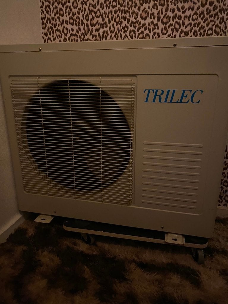 A Trilec split-type room air conditioner, Witgoed en Apparatuur, Ophalen, Koelen en Ontvochtigen, Nieuw, 3 snelheden of meer