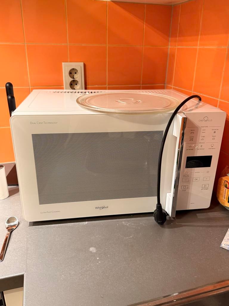Whirlpool MCP 349/1 Chef Plus Magnetron Grill 800/900W, Ophalen, Combimagnetron, Gebruikt, Grill