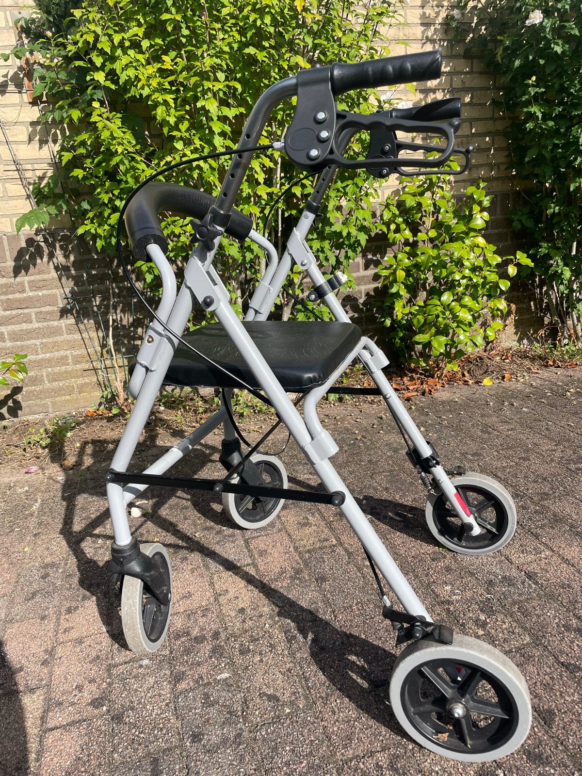 Rollator, gebruikt, licht in gebruik en opklapbaar, Ophalen, Opvouwbaar, Gebruikt