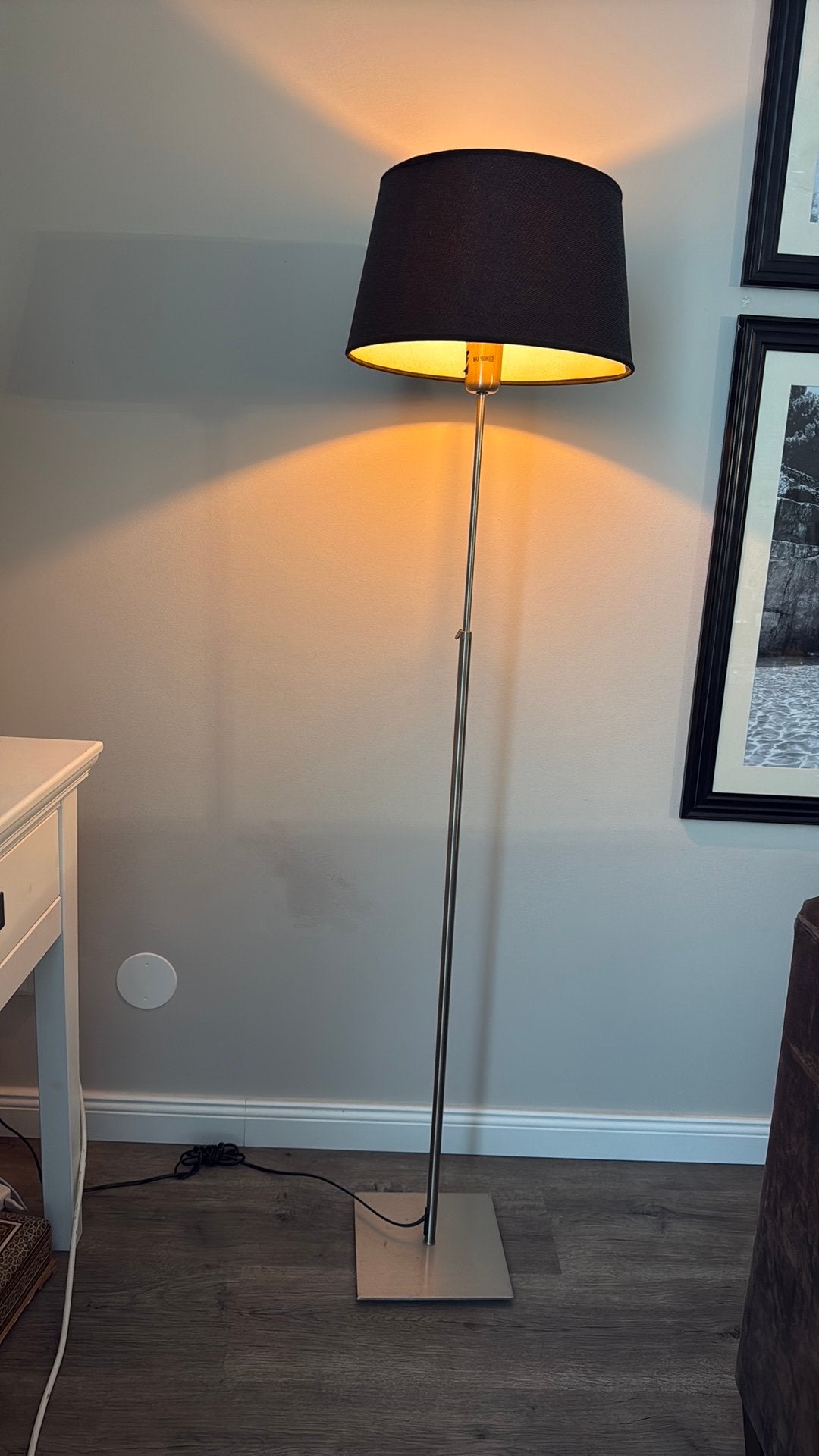 Vertelbare vloerlamp chroom met kap zwart, Huis en Inrichting, Lampen | Vloerlampen, Ophalen, Gebruikt, 150 tot 200 cm