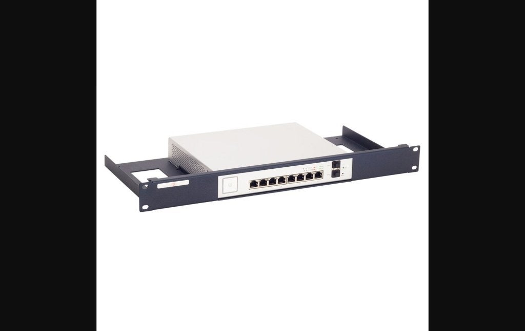 Rackmount.IT Kit voor Ubiquiti US-8-150W, Computers en Software, Netwerk switches, Rackmount.IT B.V., Takkebijsters 57A, 4817 BL Breda, Nederland