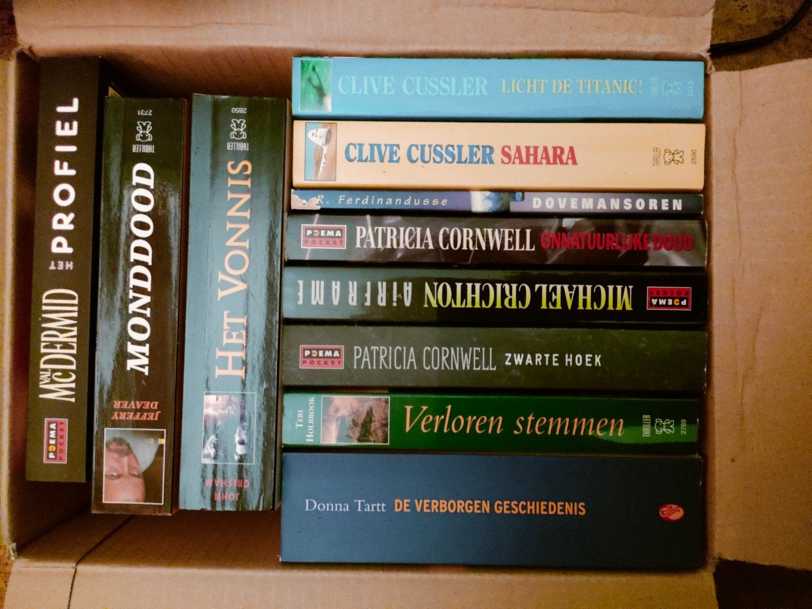 Diverse boeken - Thrillers, romans en meer (tweedehands), Boeken, Ophalen, Gelezen