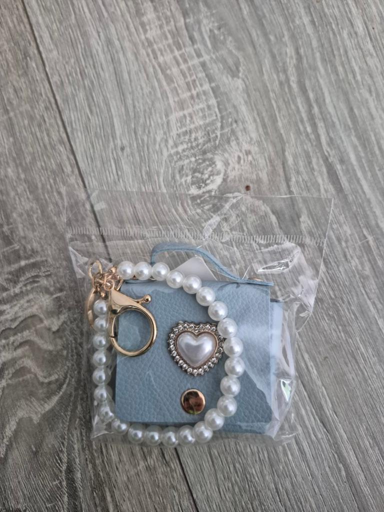 Mini tasje sleutelhanger met parels en hartje, Sieraden, Tassen en Uiterlijk, Tassen | Damestassen, Ophalen of Verzenden