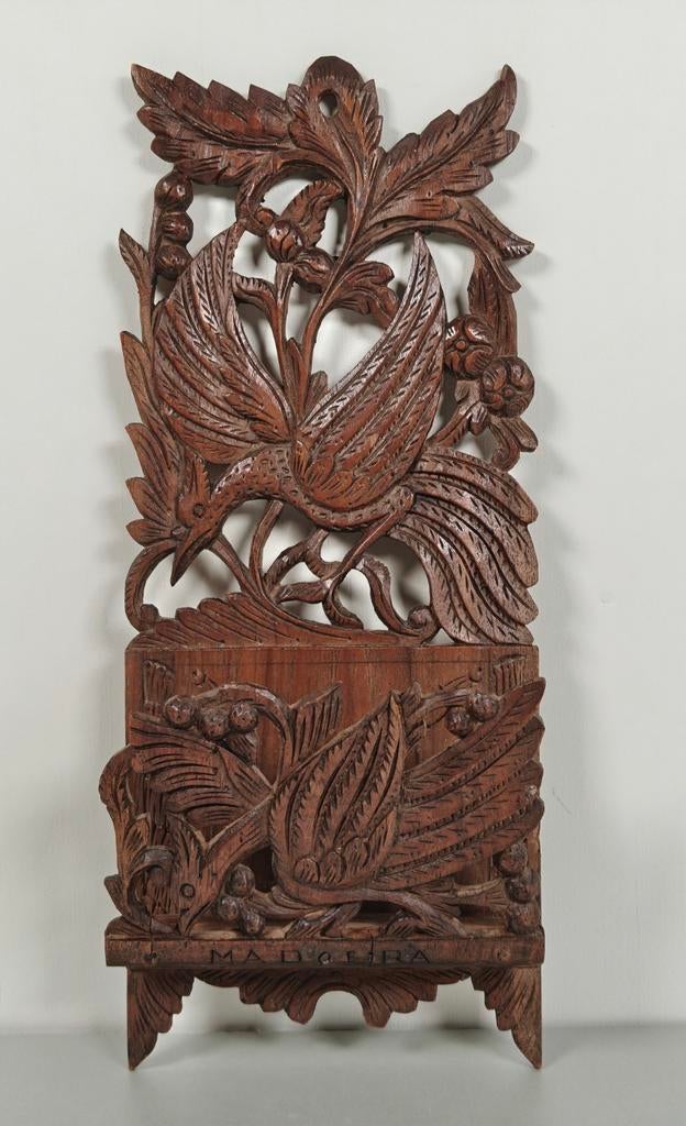 Oud houtsnijwerk brievenhouder wandpaneel. Vogels. Indonesië, Antiek en Kunst, Ophalen of Verzenden