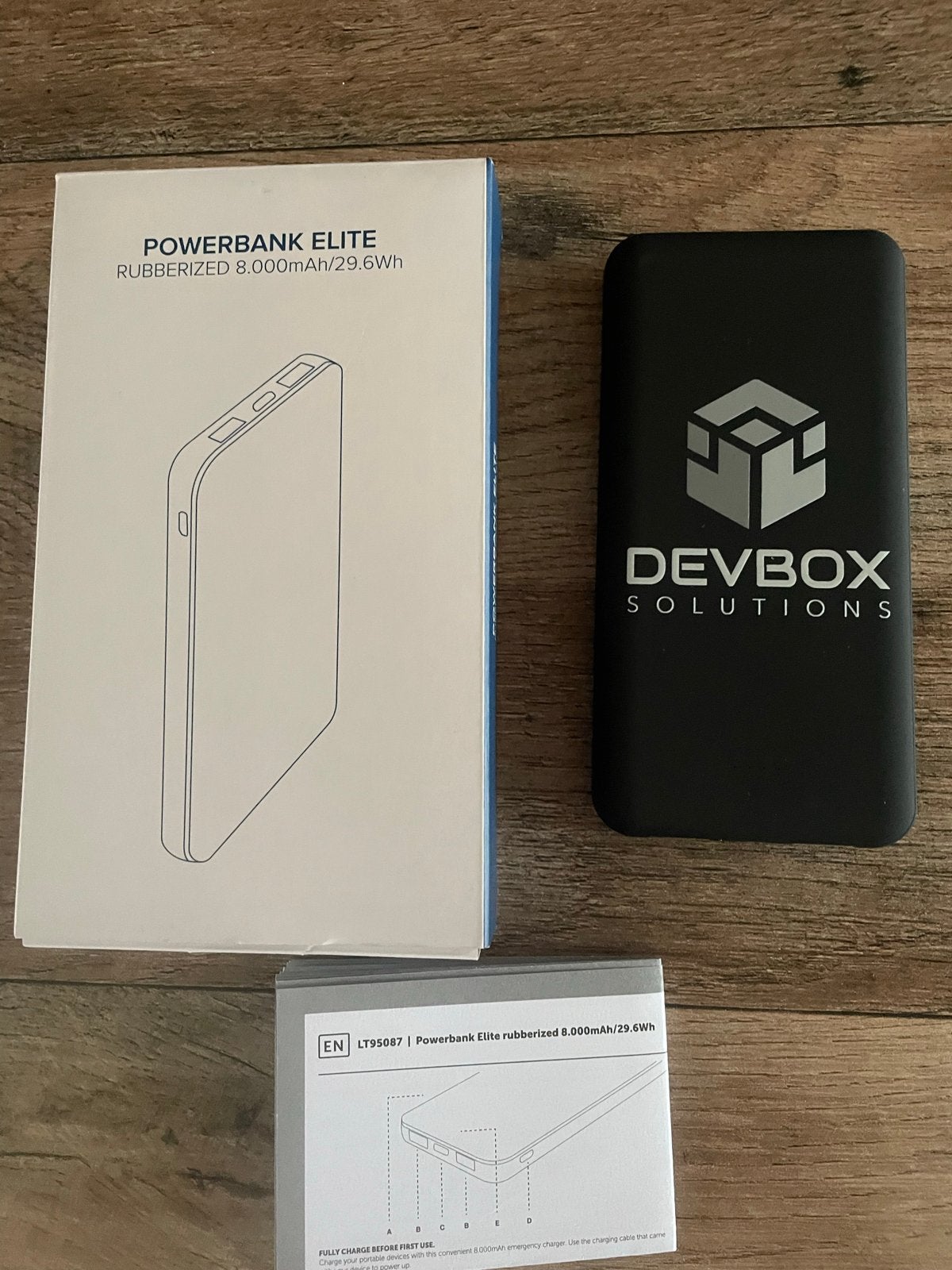 Powerbank Elite Rubberized 8.000mAh - DEVBOX Solutions, Telecommunicatie, Ophalen of Verzenden, Nieuw