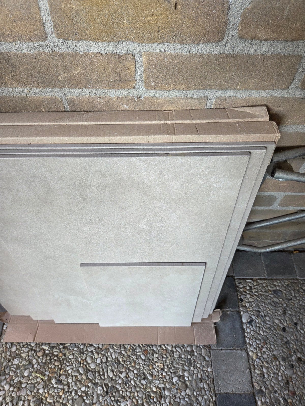 6 beige keramische wand tegels van 60 x 60 cm., Doe-het-zelf en Verbouw, Tegels, Ophalen, 60 cm of meer, Nieuw, Minder dan 5 m²