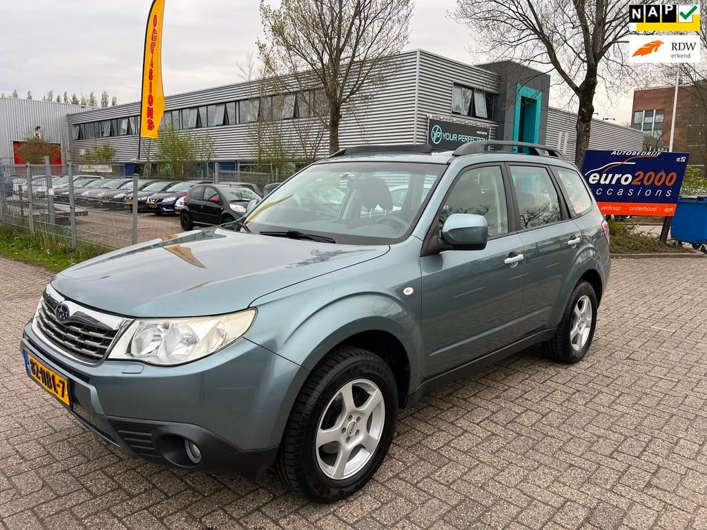 Subaru Forester 2.0 - AUTOMAAT - SCHUIFDAK - SET VELGEN !, Auto's, Stof, Gebruikt, Zwart, 4 cilinders