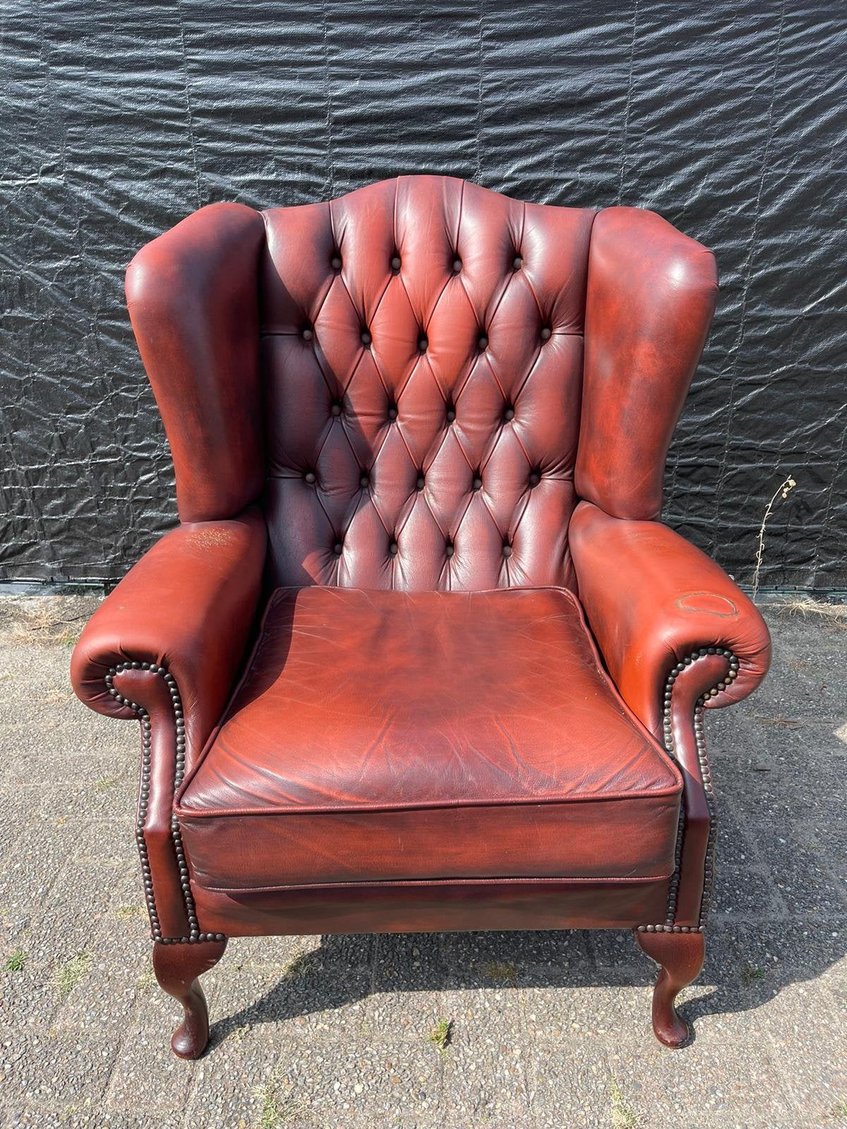 Engelse Chesterfield oorfauteuil roodbruin, Ophalen, Zo goed als nieuw, 75 tot 100 cm