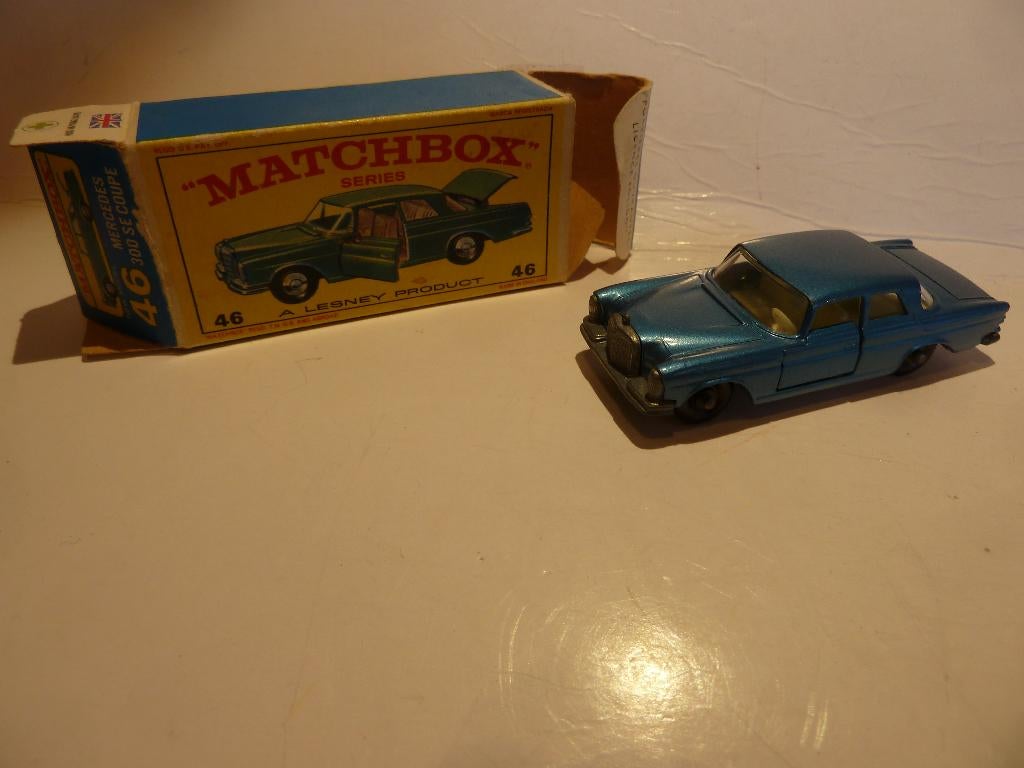 MATCHBOX: 46  MERCEDES BENZ 300SE COUPE >>MINT<< + DOOSJE, Ophalen of Verzenden, Zo goed als nieuw, Auto