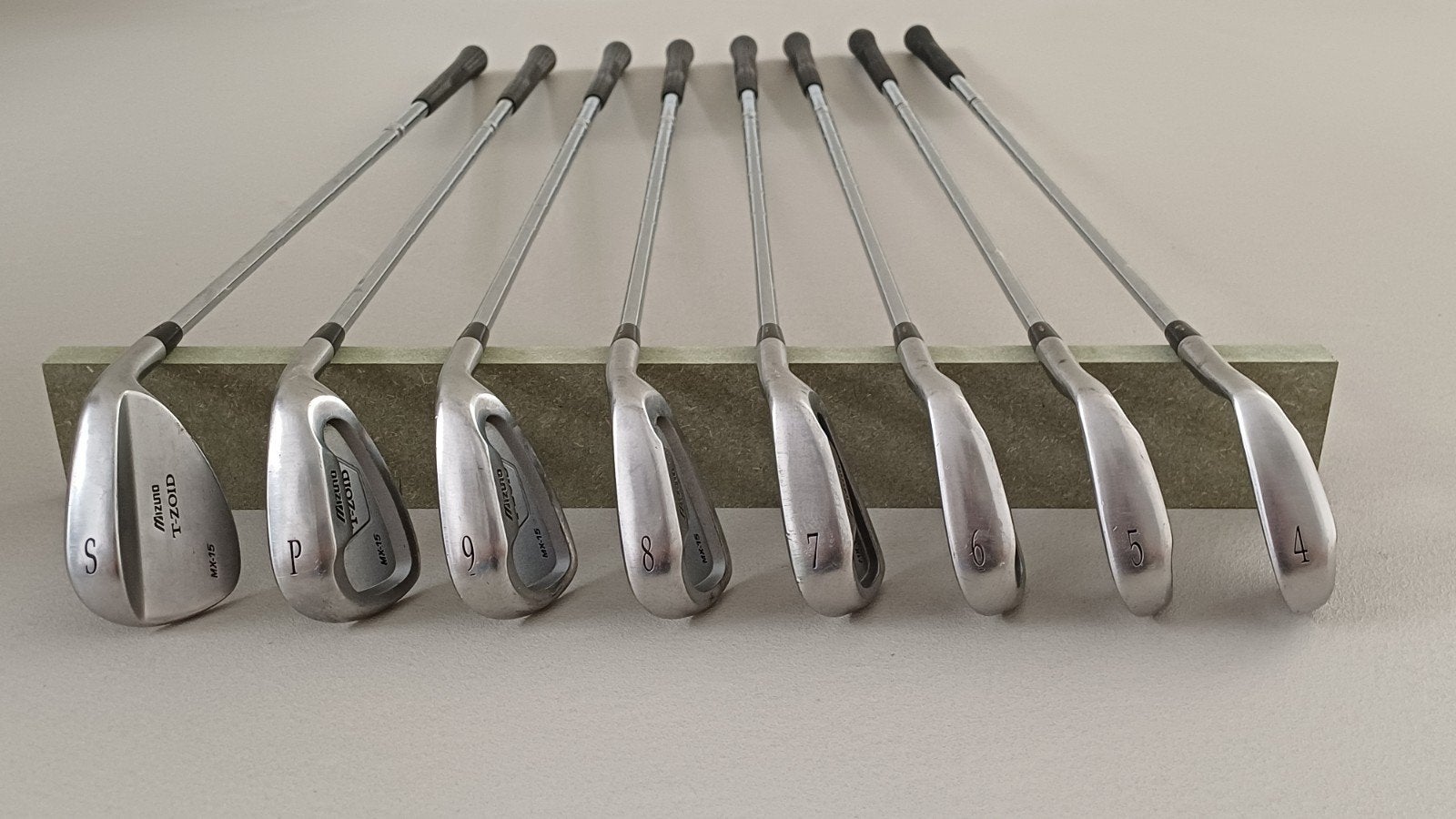 Mizuno jjzerset MX 15 in erg goede staat, Sport en Fitness, Ophalen of Verzenden, Gebruikt, Set, Mizuno