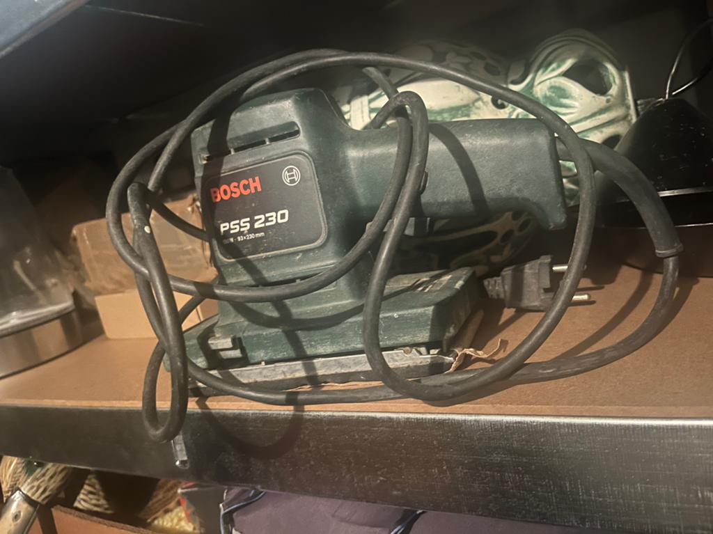 Bosch PSS 230 vlakschuurmachine, Ophalen of Verzenden, Gebruikt, Minder dan 600 watt, Vlakschuurmachine